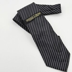 DONALD TRUMP Tie Signature Collection Diagonal Stripe One Size Black NEW